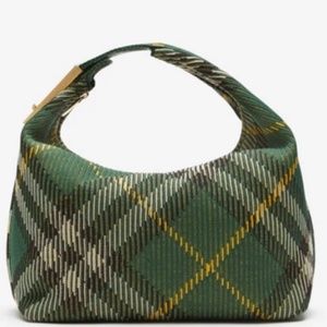 Burberry Medium Peg Duffle Bag